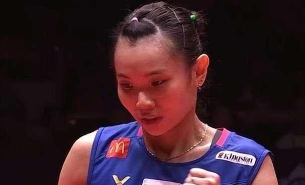捍卫世界第一！中国女单一姐大师赛两连胜晋级，横扫模式完美无缺(2)
