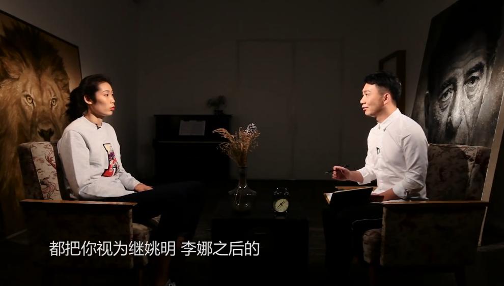 喜讯！青年学者采访朱婷，两人今结为异姓兄妹，还曾采访黄晓明(3)