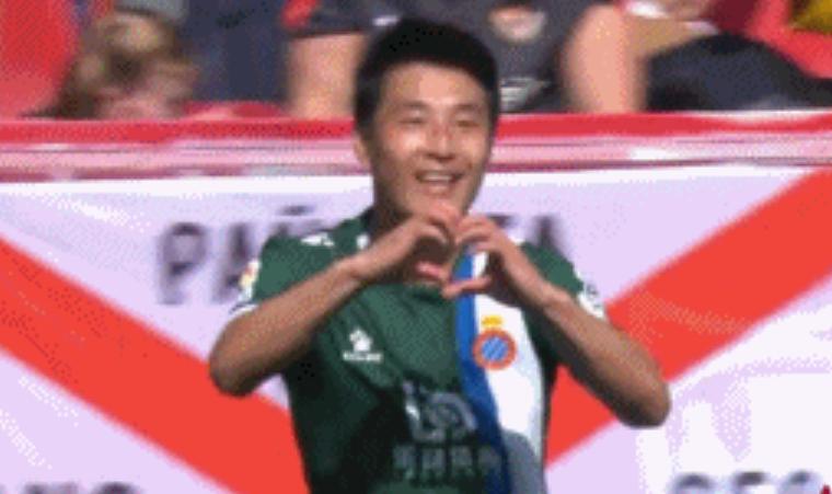 武磊获得MVP！连上两大热搜，获共青团点赞，展示中国体育力量(3)