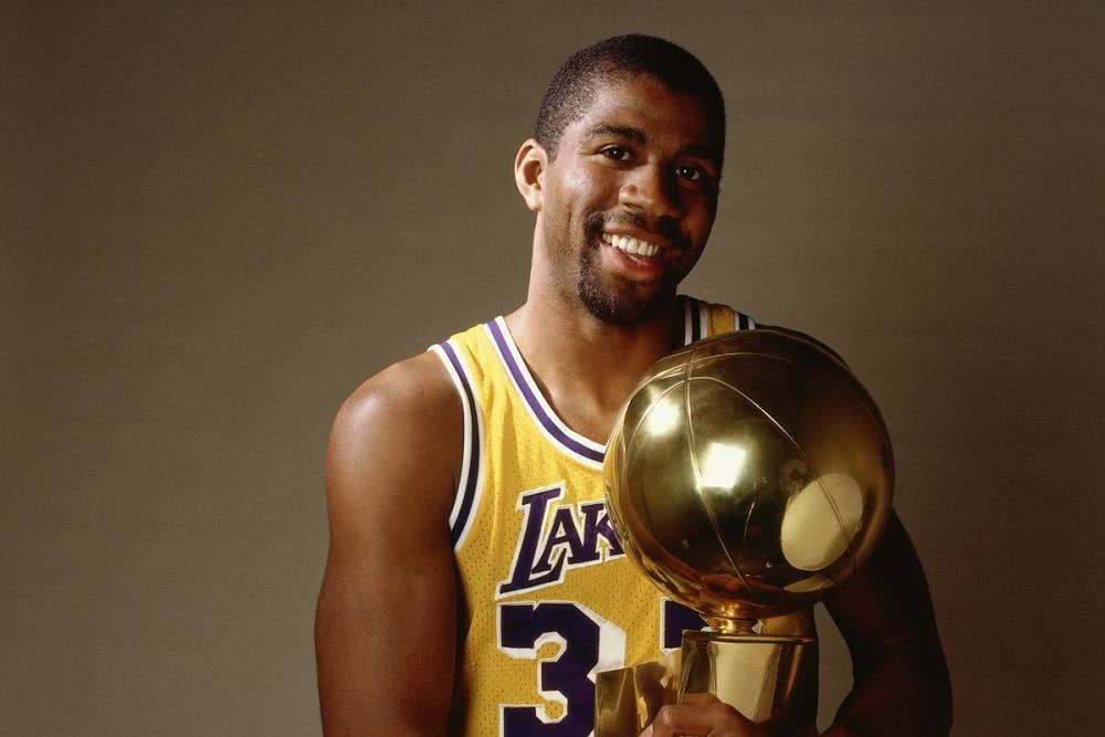 NBA历史前十巨星首冠用时：詹姆斯苦等9赛季，两人一进联盟就夺冠(5)