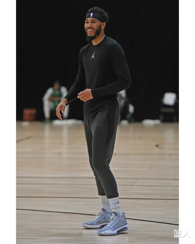 NBA球员上脚：浓眉哥穿Kobe5，海沃德的安踏球鞋很帅！(16)