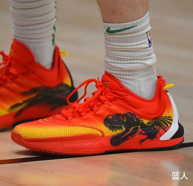 NBA球员上脚：浓眉哥穿Kobe5，海沃德的安踏球鞋很帅！(18)