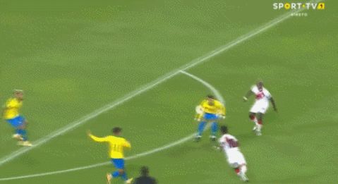 巴西4-2客胜秘鲁，内马尔戴帽＋理查利森破门(5)