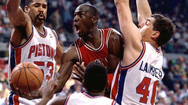 NBA历史最佳之争：列出乔丹生涯荣誉，仍然无人匹敌(1)