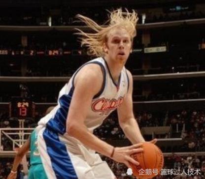 当看到自己的杀马特发型，林书豪都不好意思承认是自己，NBA最丑的发型(3)