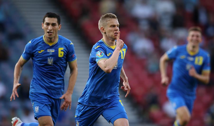 舍甫琴科与对手对骂？乌克兰2-1绝杀创造纪录，8强挑战英格兰(3)