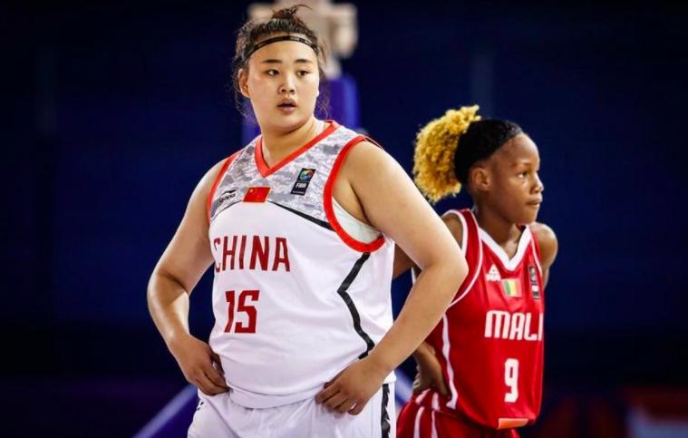 中国女篮官宣奥运名单，260斤刘禹彤拿全国冠军，却意外无缘东京(7)
