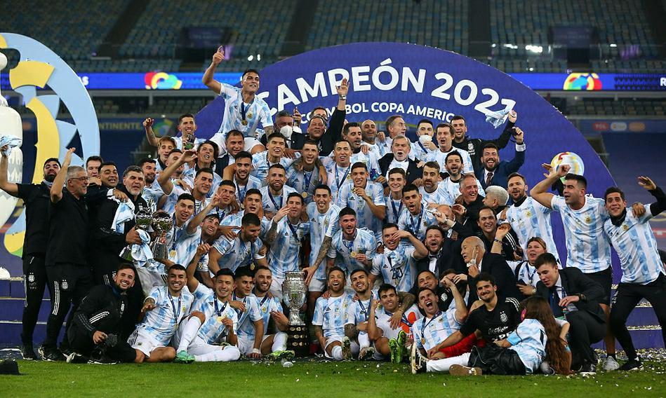 梅西带领阿根廷国家队，赢得美洲杯，请感谢贝利(1)
