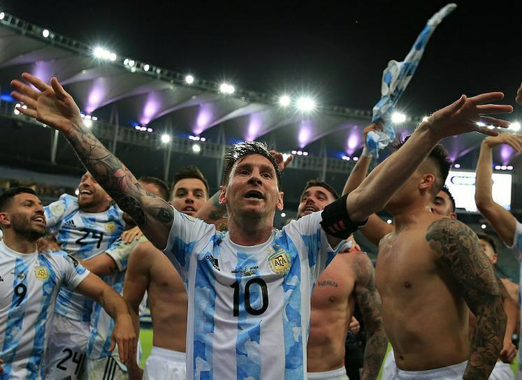 梅西带领阿根廷国家队，赢得美洲杯，请感谢贝利(2)