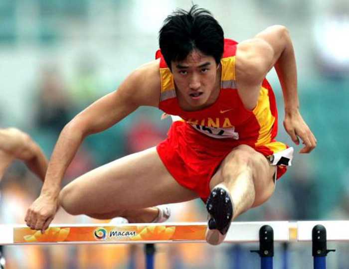 十九岁的佐亚，打破110米栏世界青年纪录，刘翔却依然保有原纪录(3)
