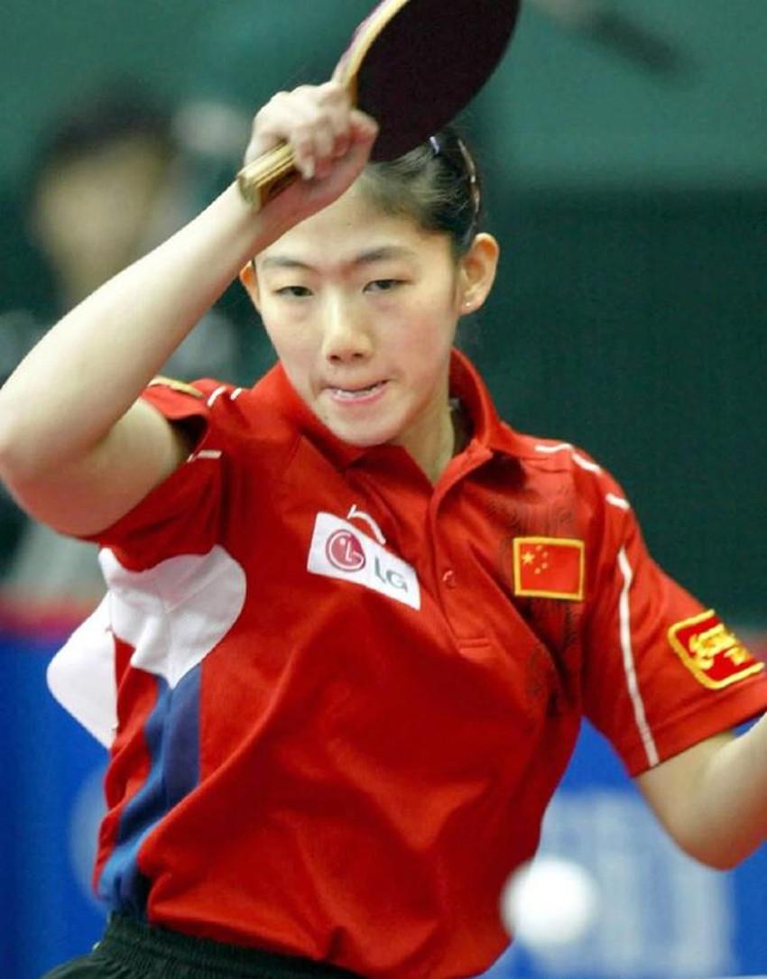 2005年，牛剑锋领衔参加女乒亚锦赛，为何女单、女双、团体获0金(1)