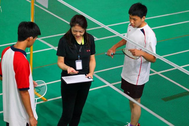 2021西城区中小学生羽毛球比赛在广安体育馆开幕(2)