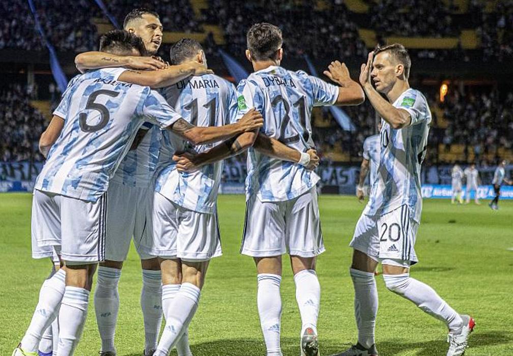 射门7-19没丢球！阿根廷创2纪录，梅西0射正，全队让他看到希望(6)