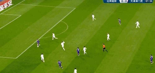中超：沧州雄狮2-1天津津门虎豪取2连胜 奥斯卡破门(6)