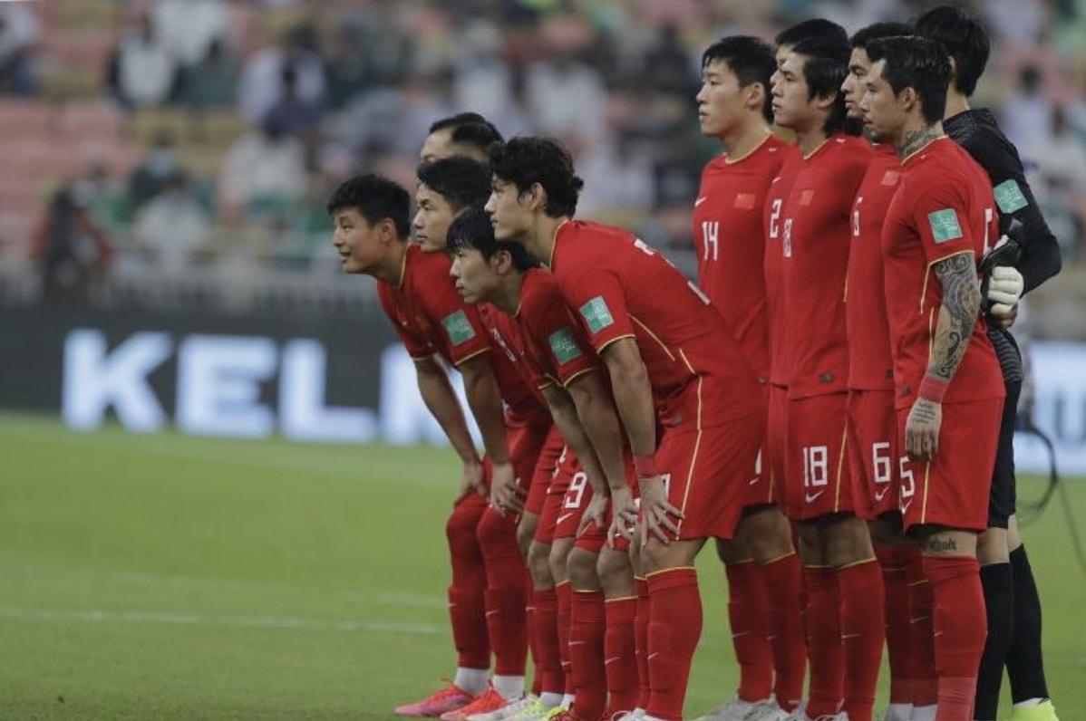 媒体人献计李霄鹏：日本和越南害怕头球，国足可尝试头球战术(1)