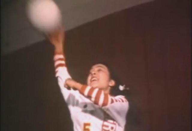 今天再看《排球女将》的排球绝技，小鹿纯子后来参加奥运会了吗？(5)