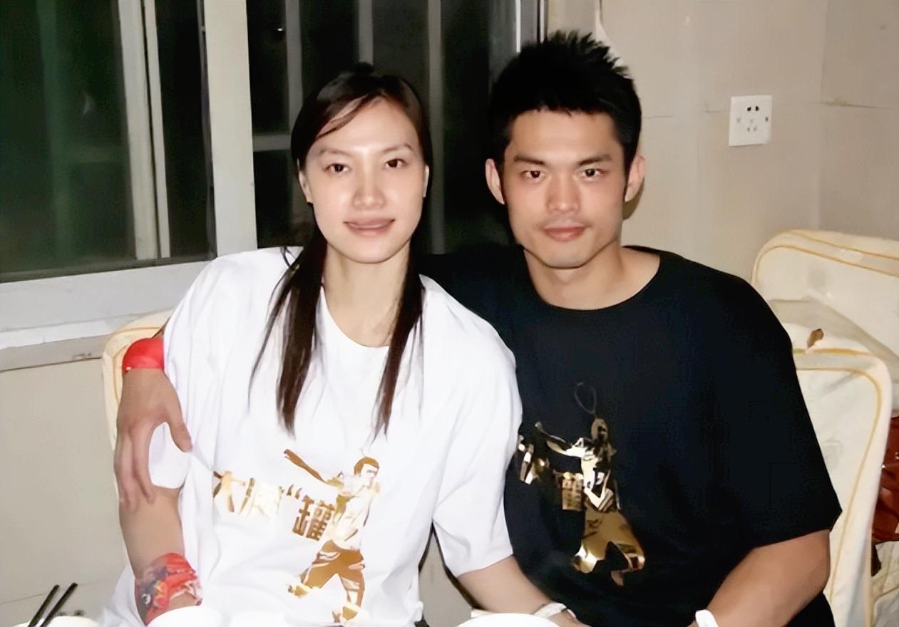 张宁与于洋离婚14年：她再婚37岁做妈妈，他的人生现状怎样？(15)