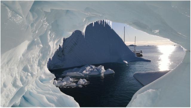 历时500多天 翟墨完成人类首次不停靠环航北冰洋(3)