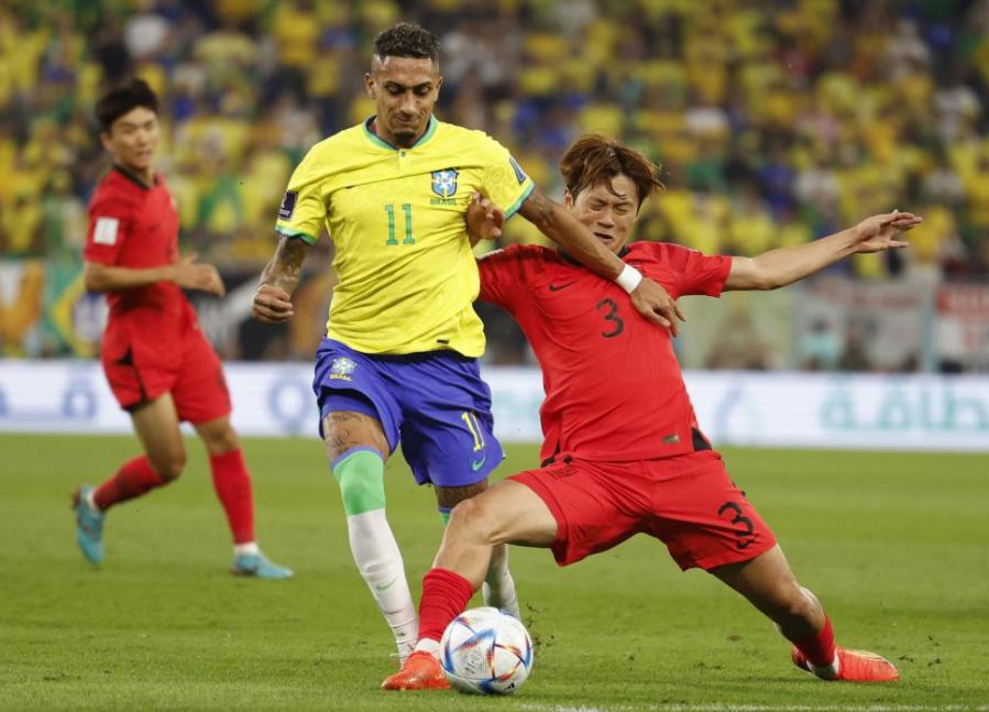 五星升六星，巴西把胜利献给一代球王，韩国队输球被球迷怒斥(2)