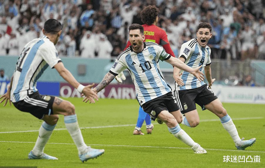 阿根廷夺冠离不开斯卡洛尼的运筹帷幄 7场比赛6次调整终帮梅西圆梦(3)