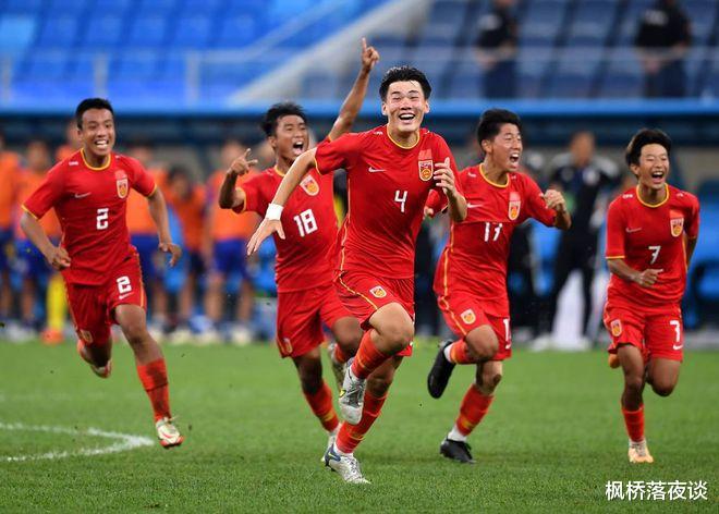 时隔13年中国足球再夺冠！有球迷无法接受，赢二队不是真本事！(7)