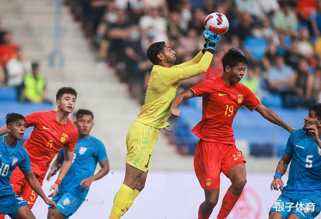 亚洲杯抽签揭晓，中国队排位比越南队队低二档，球迷称小组比赛能进一球算夺冠(1)