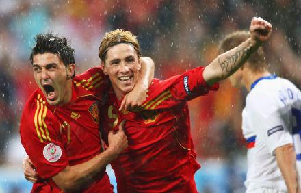 盘点历届欧洲杯冠军！葡萄牙夺冠最意外，西班牙最无解(2)