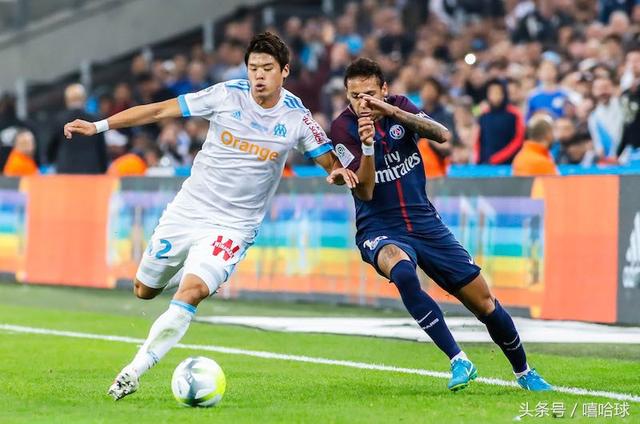 效力与德甲的日韩球员 盘点在五大联赛效力的日本球员(14)