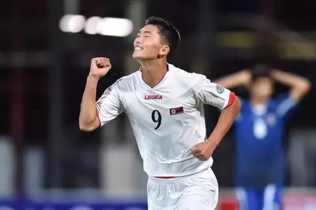 18岁朝鲜意甲打进历史 18岁时便成为首位在意甲进球的朝鲜球员(3)