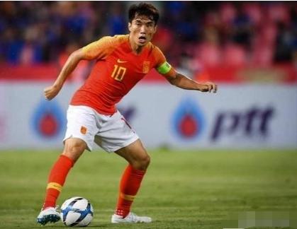 如何评价中国本土足球运动员郑智？(1)