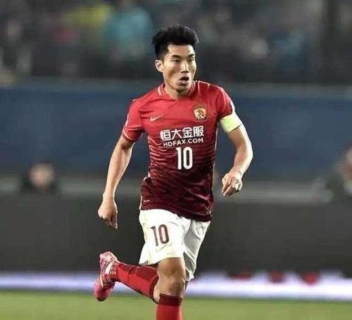如何评价中国本土足球运动员郑智？(8)