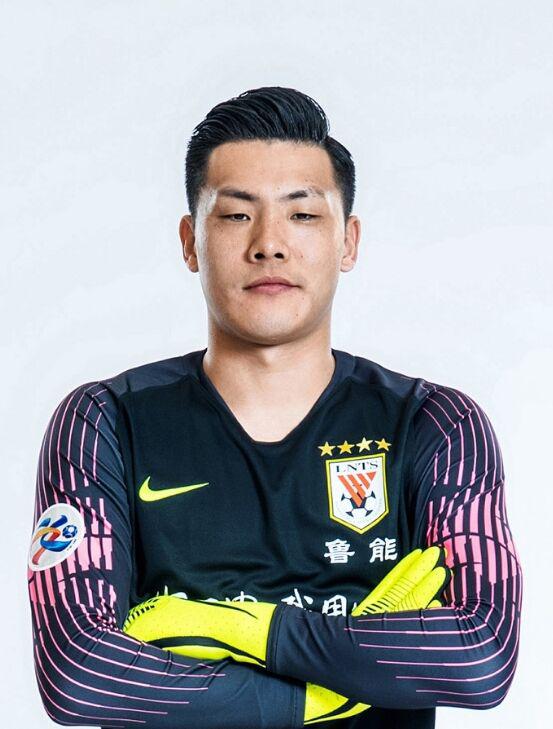 欧冠足球球员王大雷 中国足球人物志|王大雷(6)