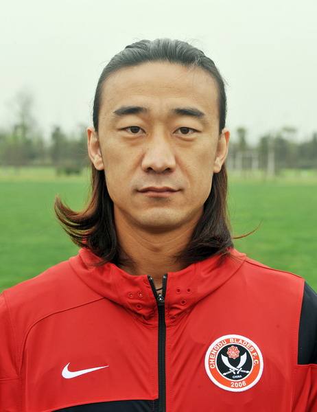 辽宁籍中超球员 在上海成名的都有谁 辽宁出品的球员(39)