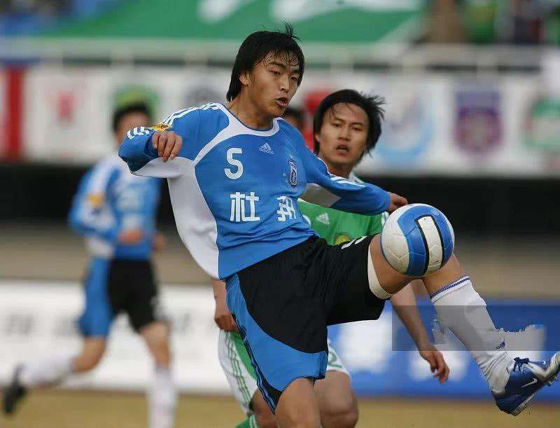 辽宁籍中超球员 在上海成名的都有谁 辽宁出品的球员(53)