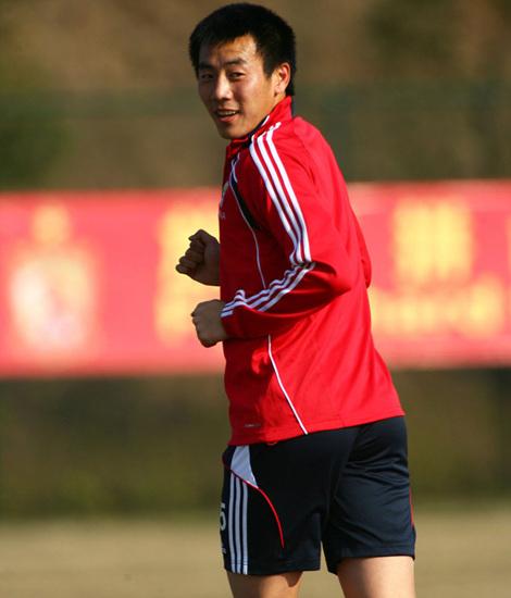 辽宁籍中超球员 在上海成名的都有谁 辽宁出品的球员(87)
