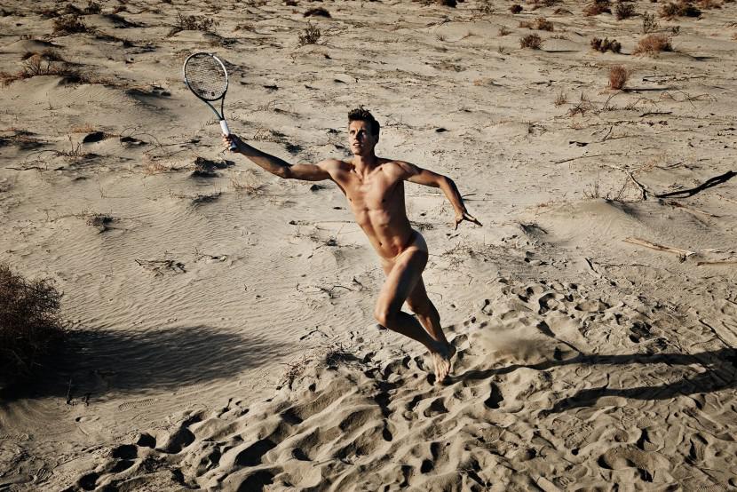 欧冠裸体摄影 运动员裸体出镜(4)