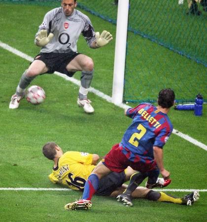 2005 2006 欧冠 2006赛季欧冠决赛巡礼——巴塞罗那VS阿森纳(6)