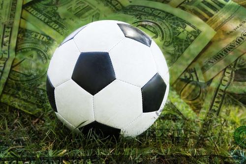 拯救中国足球之十二：足协限薪令能遏制金元足球吗？(4)