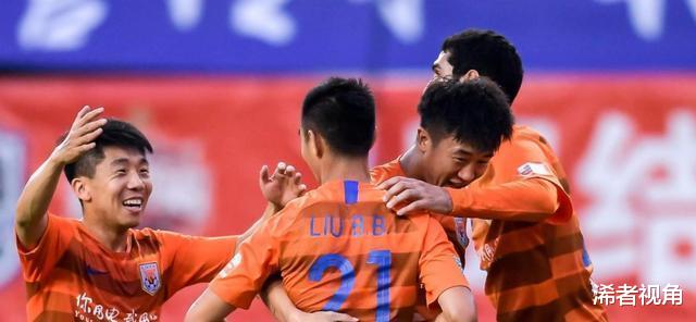 凌晨0点! 上海媒体再现争议报道: 将中国足球逼入绝境, 球迷骂声一片(5)
