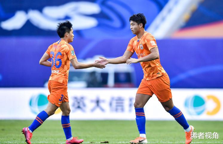 凌晨0点! 上海媒体再现争议报道: 将中国足球逼入绝境, 球迷骂声一片(6)