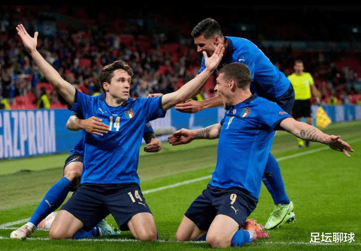 5-0！欧洲杯冠军踢疯了，创造3大纪录+123年神迹，打破世界纪录(4)