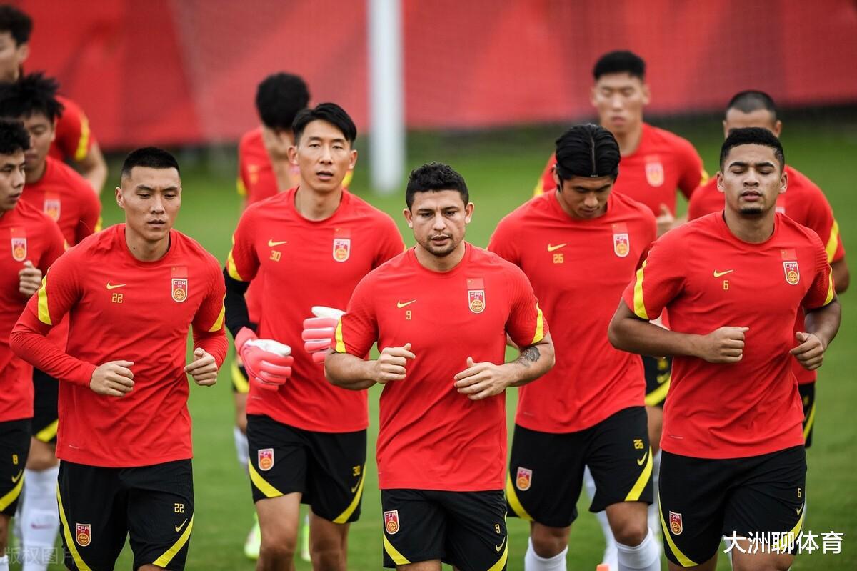 早上8点！中国足协高层又有“搞笑”的表态：国足世界杯很困难了(4)