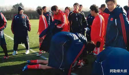 郜林被开除出队，陈涛眼眶骨折，85国奥队英国拉练群殴事件始末(8)