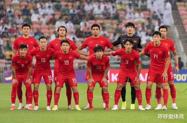 中国男足0比12遭遇惨败，刷新了21年耻辱纪录，陈戌源再无退路(2)
