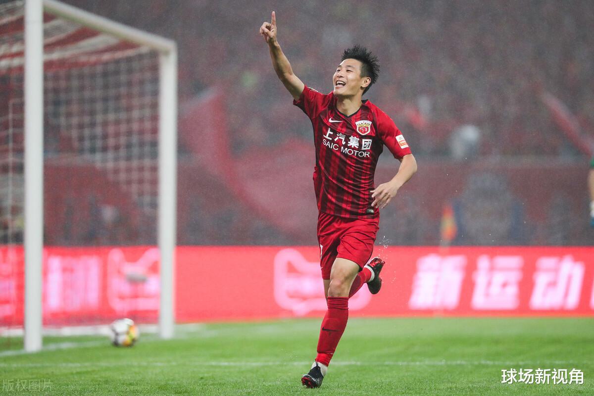 重磅：中国足球是个怪胎，武磊面临再次降薪，高拉特巴甲未达预期(11)
