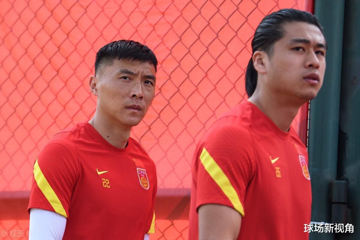 上海媒体做出争议报道, 中国男足赢不了越南会是常态, 球迷骂声一片(4)