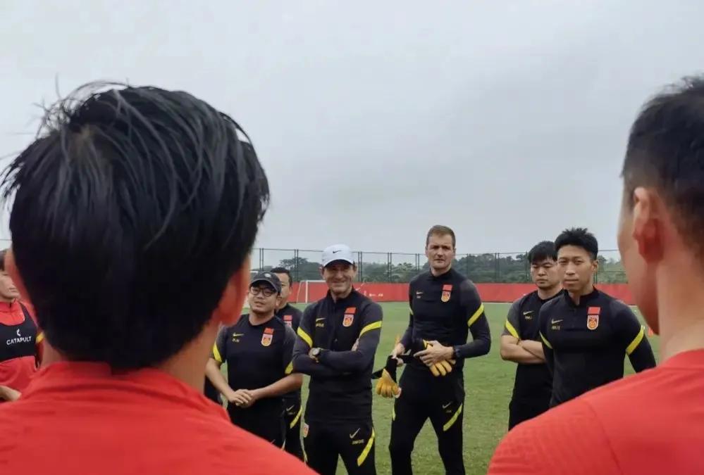 张玉宁领跑中超射手榜 国足选拔队在东亚杯赛事方面有望夺冠(7)
