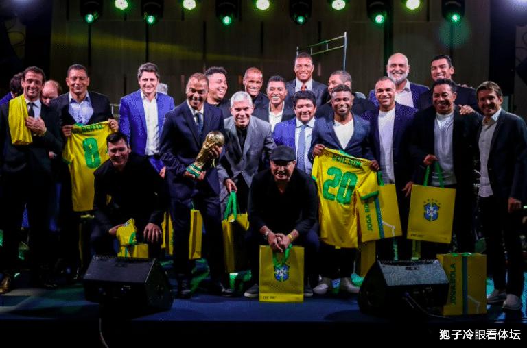 巴西02世界杯冠军成员再聚首！王牌中场胖到完全认不出 远超大罗(1)
