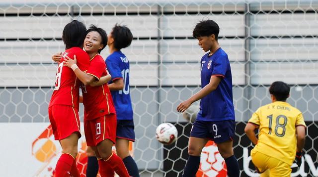 2-1！亚洲第3爆发，创7年纪录，冲击3轮9分，中国女足争冠悬了(4)