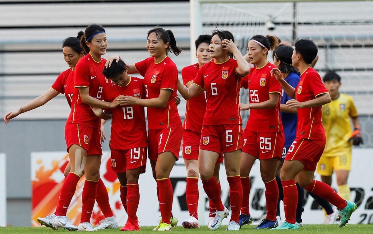 ​CCTV5直播，中国女足对决手下败将，冲击第二冠，王霜东亚杯首秀(2)